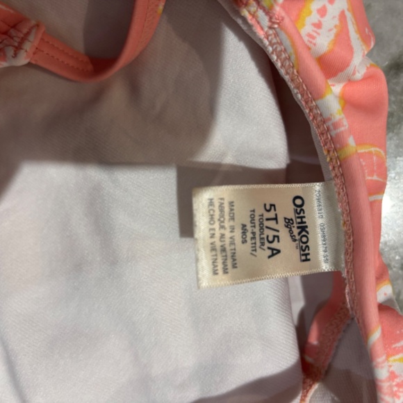 Oshkosh Toddler girl One piece bathing suit - Picture 3 of 3
